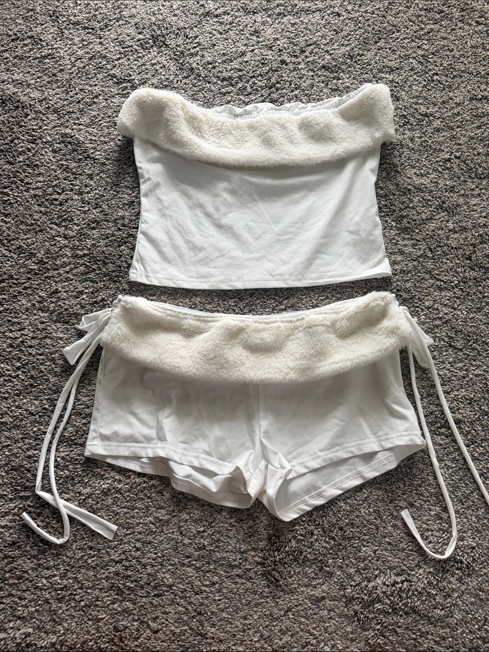 Women’s White Faux-Fur Trim Tube Top & Shorts Set